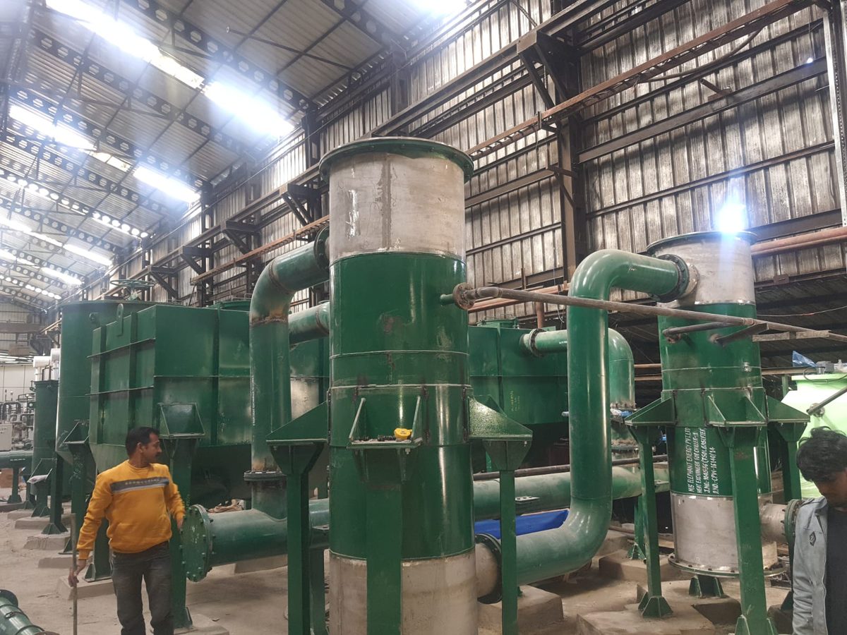 Gas cleaning and cyclone equipment on the plant floor
